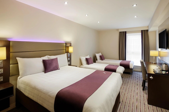 Imagen de la habitación del Hotel Premier Inn London Chiswick. Foto 7
