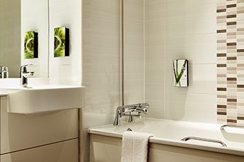 Imagen de la habitación del Hotel Premier Inn London City Aldgate. Foto 3