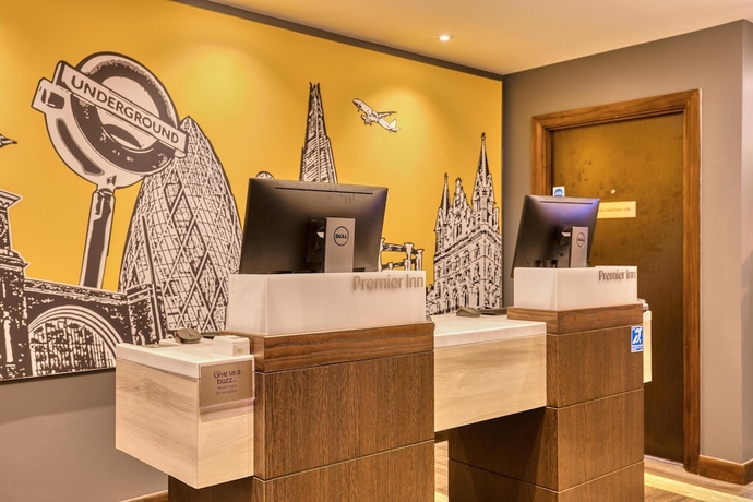 Imagen de los interiores del Hotel Premier Inn London Docklands (Canning Town). Foto 15