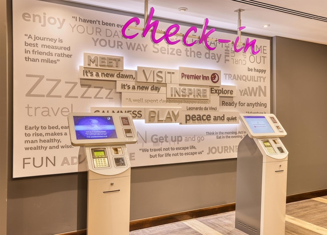 Imagen de los interiores del Hotel Premier Inn London Docklands (Canning Town). Foto 16