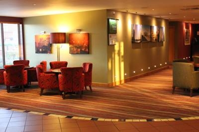 Imagen de los interiores del Hotel Premier Inn London Docklands ExCel. Foto 7