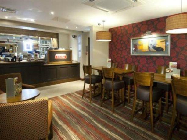 Imagen general del Hotel Premier Inn London Ealing. Foto 4