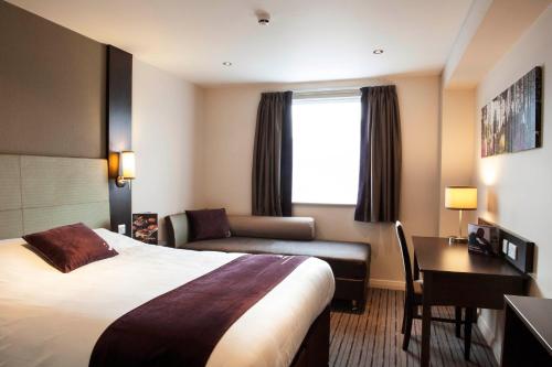 Imagen de la habitación del Hotel Premier Inn London Eltham. Foto 3