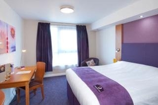 Imagen de la habitación del Hotel Premier Inn London Gatwick Manor Royal. Foto 8