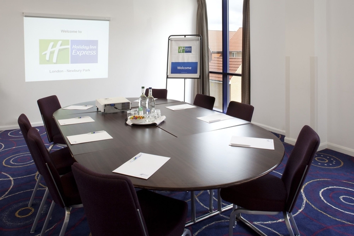 Imagen de los interiores del Hotel Premier Inn London Ilford - Newbury Park. Foto 14