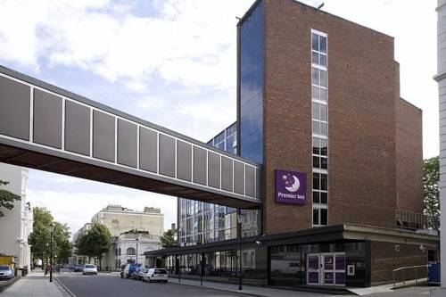 Imagen general del Hotel Premier Inn London Kensington. Foto 2