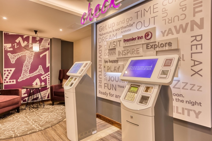 Imagen de los interiores del Hotel Premier Inn London Romford Town Centre. Foto 16