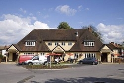 Imagen general del Hotel Premier Inn London Twickenham East. Foto 2