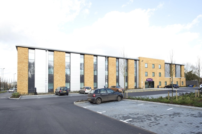 Imagen general del Hotel Premier Inn London Uxbridge. Foto 1