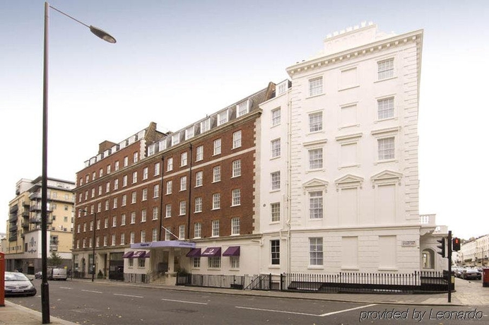 Imagen de los exteriores del Hotel Premier Inn London Victoria. Foto 9