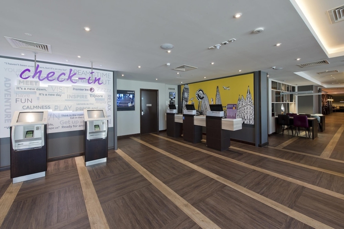 Imagen de los interiores del Hotel Premier Inn London Wembley Stadium. Foto 15