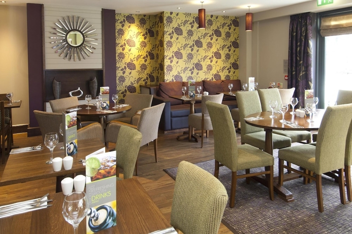 Imagen del bar/restaurante del Hotel Premier Inn Loughborough. Foto 3