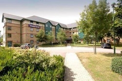 Imagen general del Hotel Premier Inn Luton Airport. Foto 5