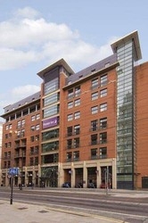 Imagen general del Hotel Premier Inn Manchester Central. Foto 8