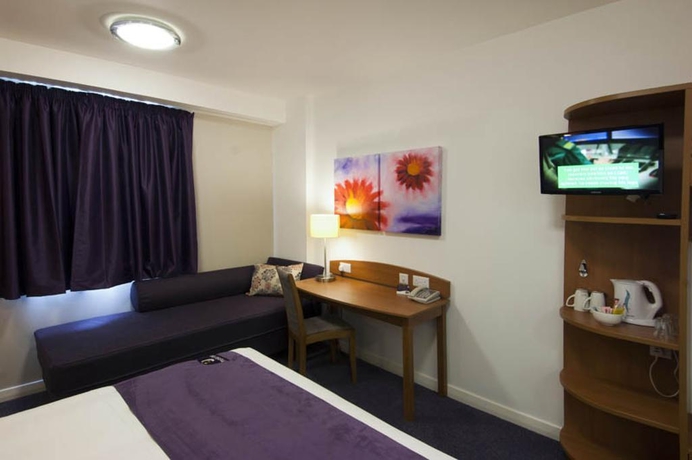 Imagen general del Hotel Premier Inn Manchester City Centre (Deansgate Locks). Foto 13