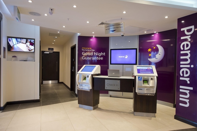 Imagen de los interiores del Hotel Premier Inn Manchester Salford Media City. Foto 16