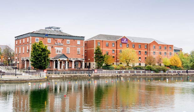 Imagen general del Hotel Premier Inn Manchester (Salford Quays). Foto 1