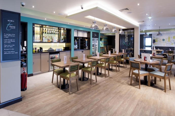 Imagen del bar/restaurante del Hotel Premier Inn Monmouth. Foto 2