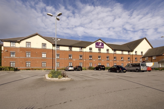 Imagen general del Hotel Premier Inn Newcastle Under Lyme. Foto 1