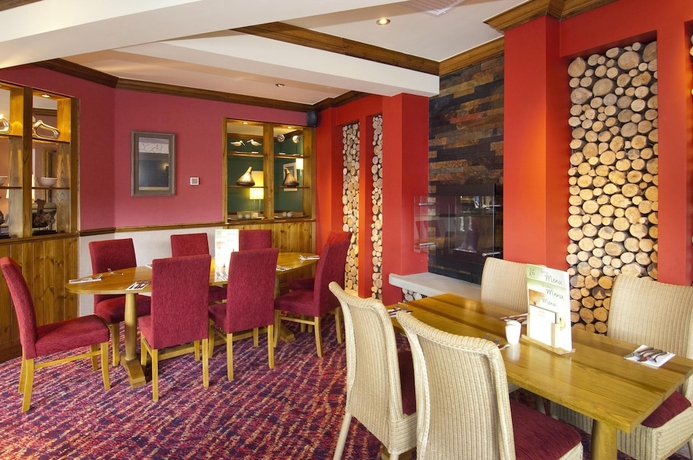 Imagen del bar/restaurante del Hotel Premier Inn Newmarket. Foto 4