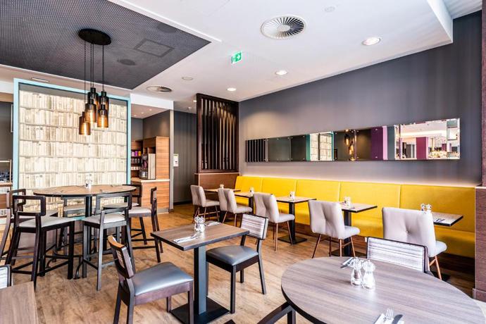 Imagen del bar/restaurante del Hotel Premier Inn Nuernberg City Centre. Foto 3