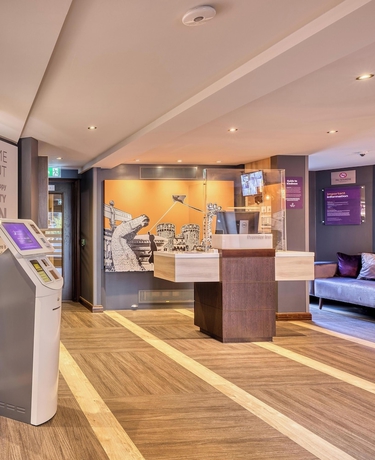 Imagen de los interiores del Hotel Premier Inn Oxford City Centre - Westgate. Foto 14