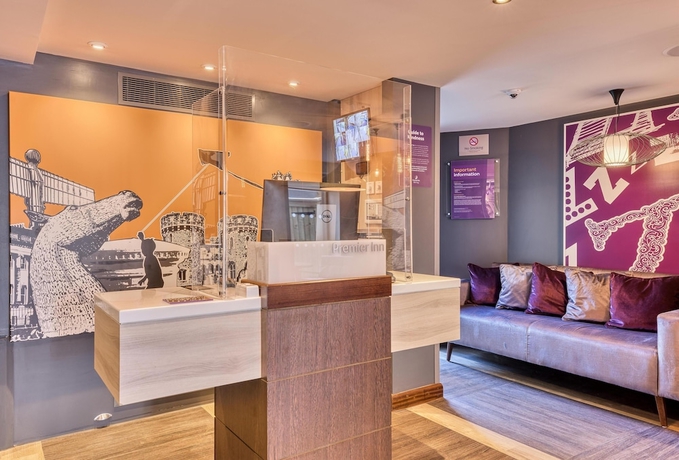 Imagen de los interiores del Hotel Premier Inn Oxford City Centre - Westgate. Foto 15