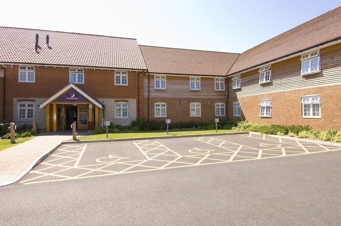Imagen general del Hotel Premier Inn Petersfield. Foto 1