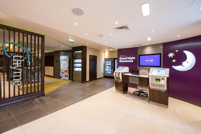 Imagen de los interiores del Hotel Premier Inn Portsmouth City Centre. Foto 16