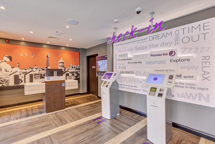 Imagen de los interiores del Hotel Premier Inn Portsmouth Dockyard. Foto 16