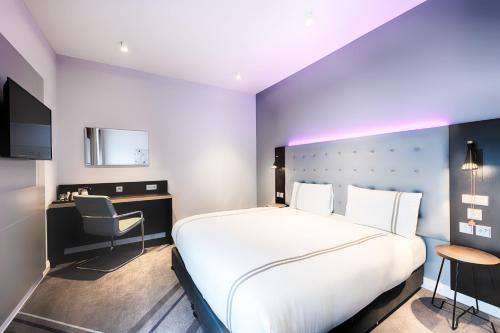 Imagen de la habitación del Hotel Premier Inn Regensburg City Centre. Foto 16