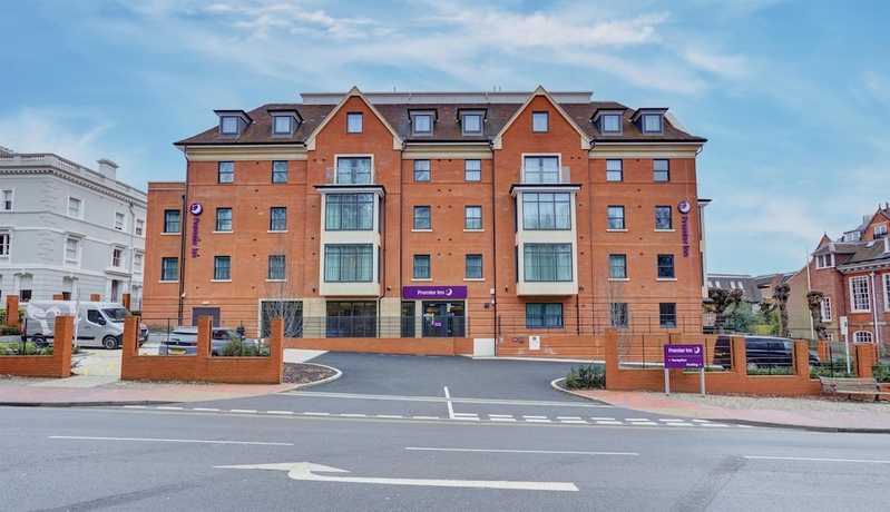 Imagen general del Hotel Premier Inn Royal Tunbridge Wells. Foto 1