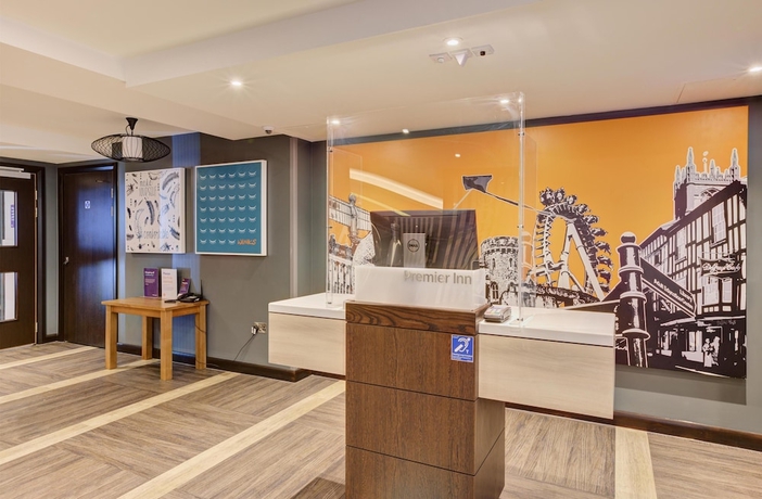 Imagen de los interiores del Hotel Premier Inn Royal Tunbridge Wells. Foto 14