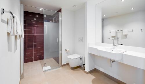 Imagen de la habitación del Hotel Premier Inn Saarbrücken City Congresshalle. Foto 17