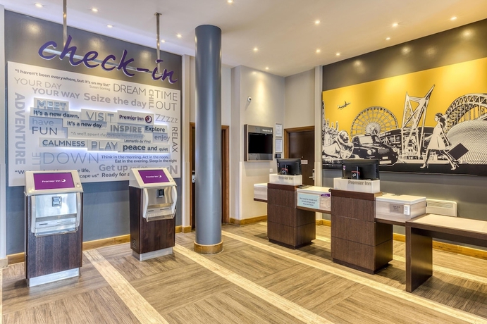 Imagen de los interiores del Hotel Premier Inn Sheffield City Centre Angel St. Foto 16