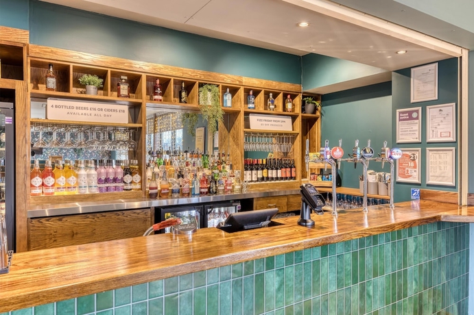 Imagen del bar/restaurante del Hotel Premier Inn Southampton City Centre. Foto 3
