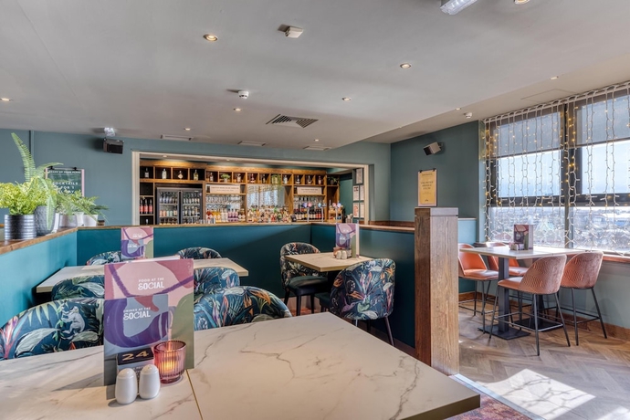 Imagen del bar/restaurante del Hotel Premier Inn Southampton City Centre. Foto 4