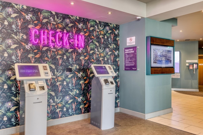 Imagen de los interiores del Hotel Premier Inn Southampton City Centre - West Quay. Foto 16
