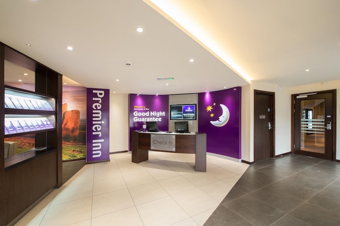 Imagen de los interiores del Hotel Premier Inn Stourbridge Town Centre. Foto 16