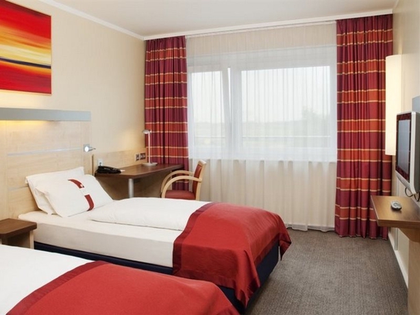 Imagen general del Hotel Premier Inn Stuttgart Airport. Foto 7