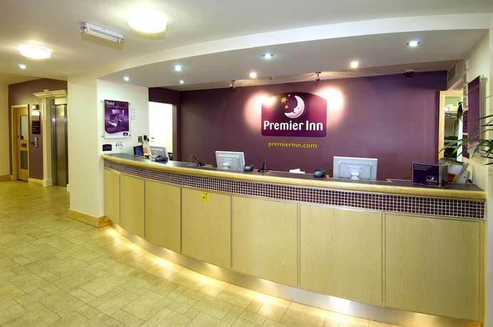 Imagen de los interiores del Hotel Premier Inn Torquay Seafront. Foto 16