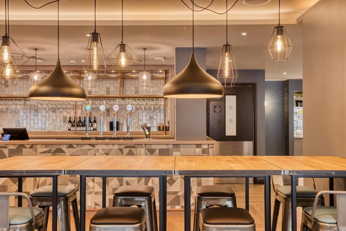 Imagen del bar/restaurante del Hotel Premier Inn Uckfield. Foto 4