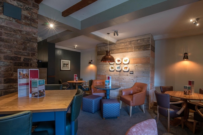 Imagen del bar/restaurante del Hotel Premier Inn Walsall - M6 J10. Foto 3