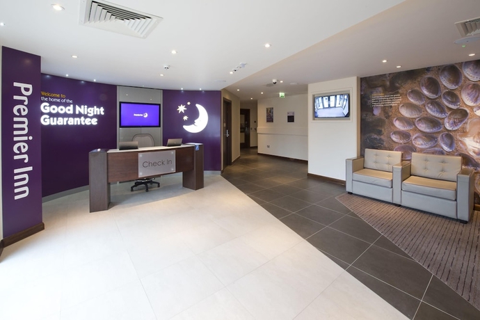 Imagen de los interiores del Hotel Premier Inn Ware. Foto 16