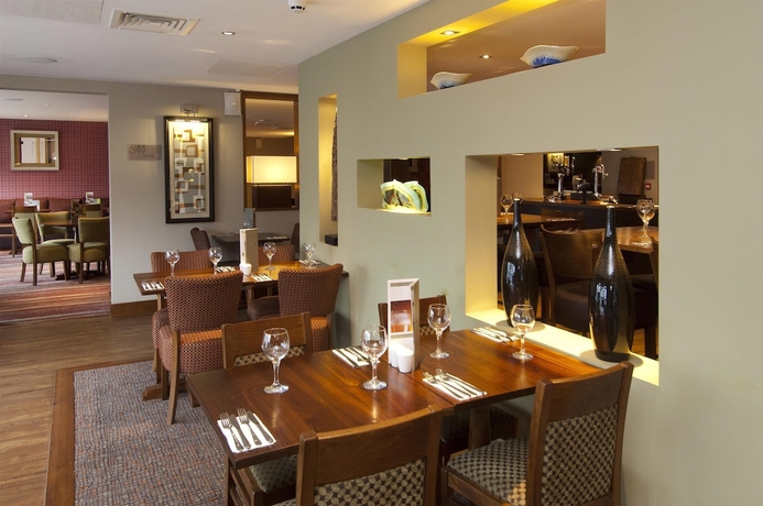 Imagen del bar/restaurante del Hotel Premier Inn Warwick. Foto 2