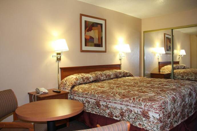 Imagen general del Hotel Premier Inns Metro Center. Foto 2