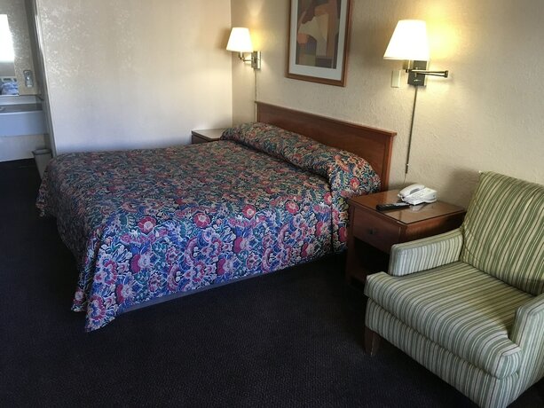 Imagen general del Hotel Premier Inns Metro Center. Foto 3