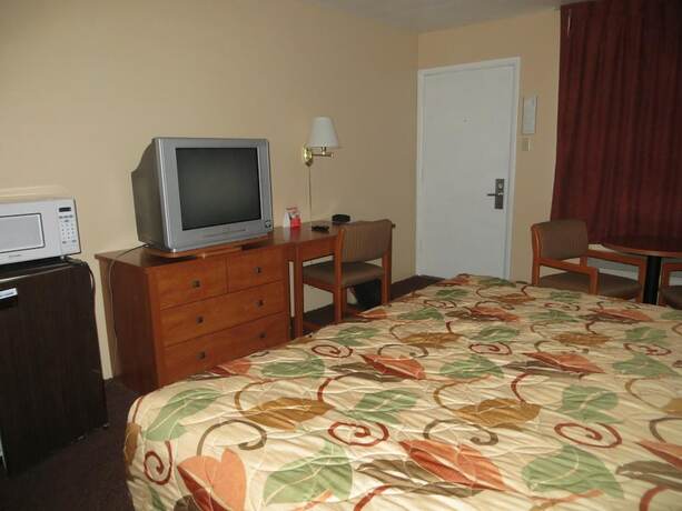Imagen general del Hotel Premier Inns Metro Center. Foto 7