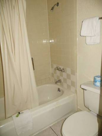 Imagen de la habitación del Hotel Premier Inns Metro. Foto 6