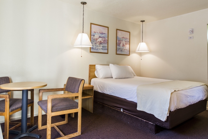 Imagen de la habitación del Hotel Premier Inns Thousand Oaks. Foto 8